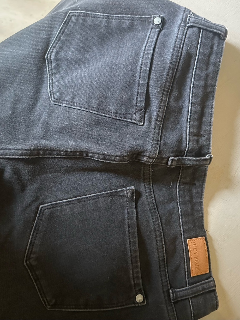 Judy Blue Black Straight Leg Jeans - Picture 3 of 8